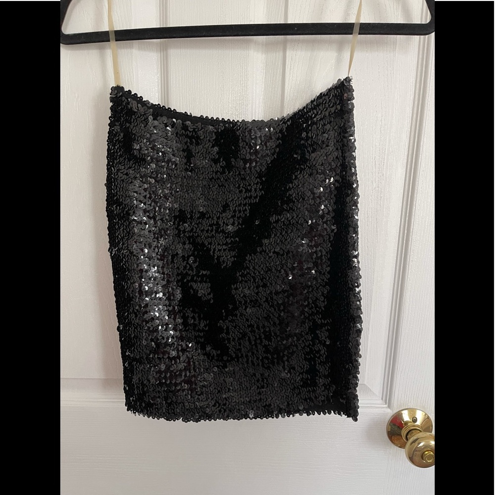 Stretchy cute sequin skirt!